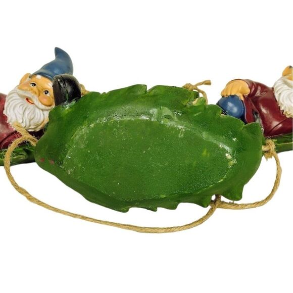 Garden Gnome Hanging in a Leaf Hammock Figurine 8" Outdoor Figurine Decor NEW - Picture 8 of 8